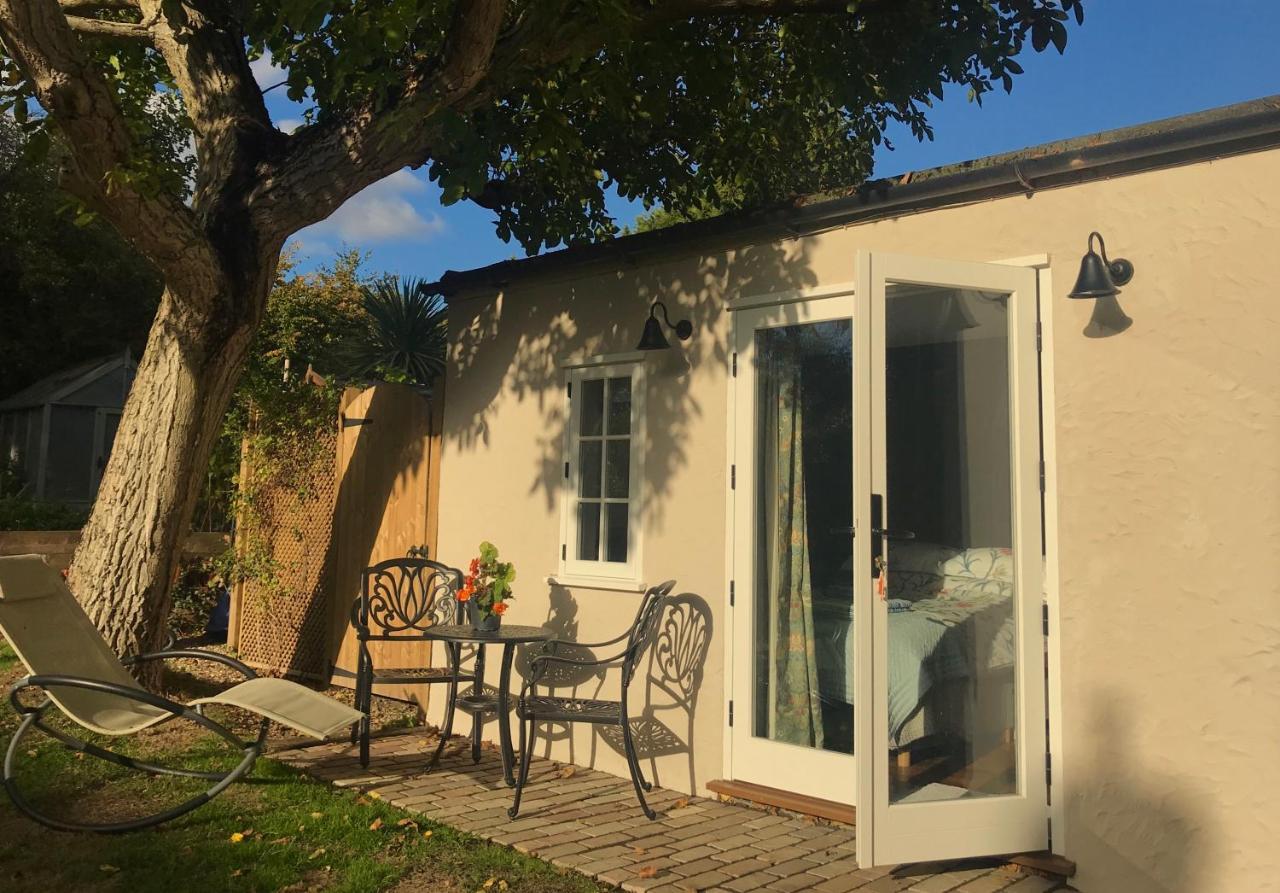 Corner House Luxury Bnb Little Dunmow Eksteriør bilde