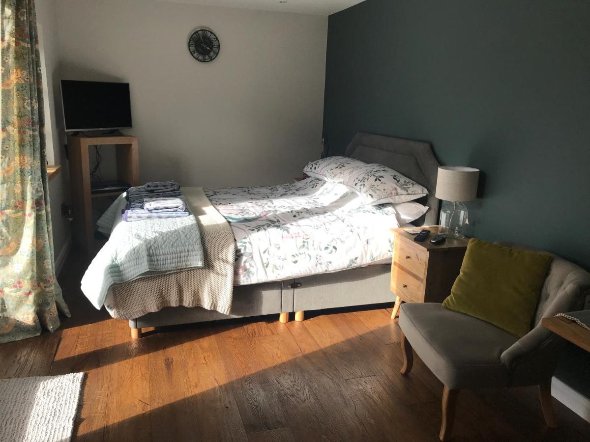 Corner House Luxury Bnb Little Dunmow Eksteriør bilde
