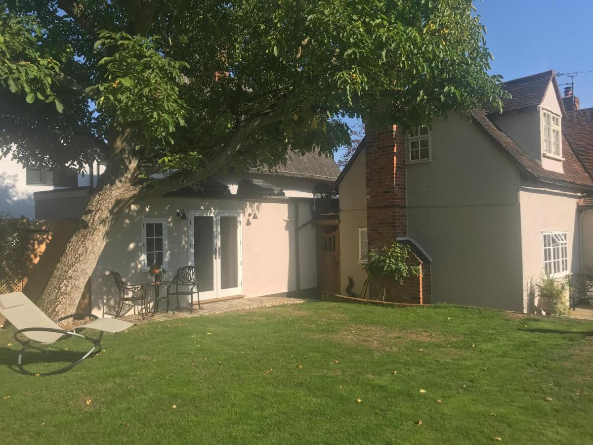 Corner House Luxury Bnb Little Dunmow Eksteriør bilde