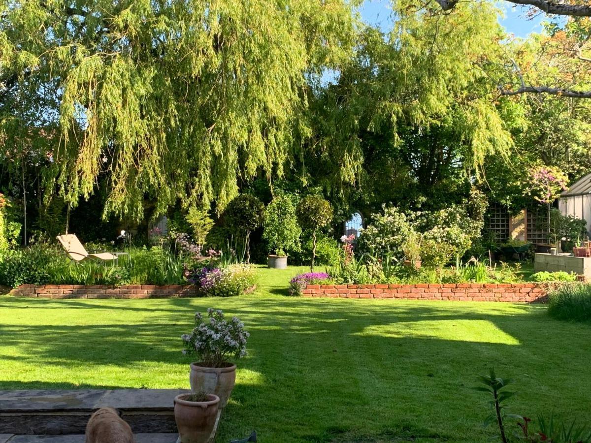 Corner House Luxury Bnb Little Dunmow Eksteriør bilde